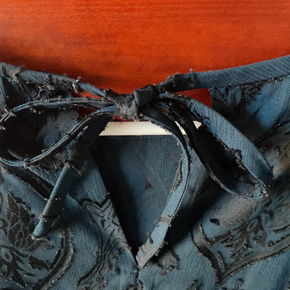LOFT blouse - Picture 3 of 4
